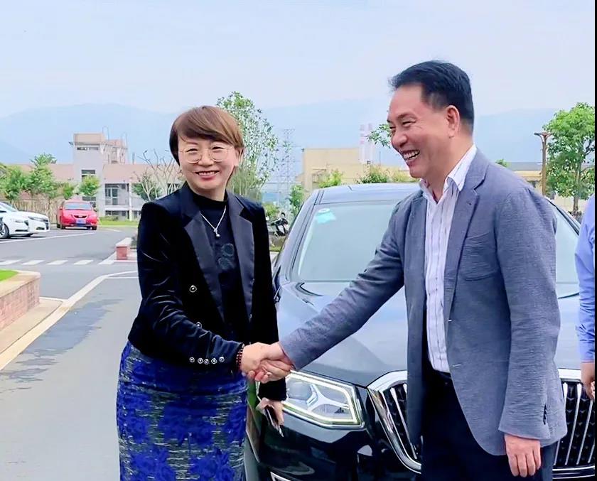 春風(fēng)又綠江南岸 書生揚帆立潮頭——福清市人民政府副市長潘俏黎一行到福州市書生實驗學(xué)校調(diào)研